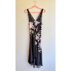 90s Jacalyn Bennett for Fredericks of Hollywood Floral Silk & Lace Nightgown M